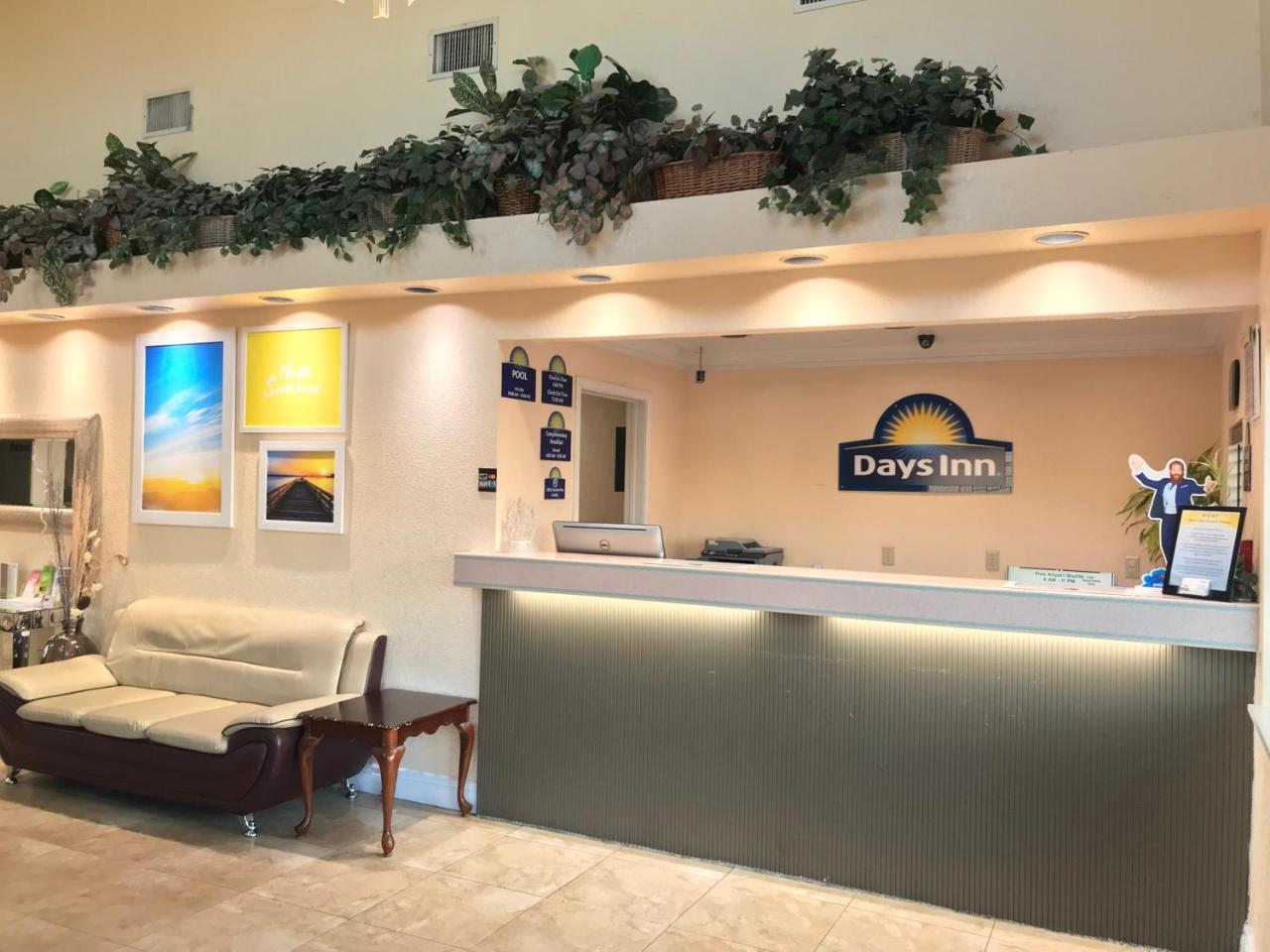 Days Inn By Wyndham San Antonio Airport Exterior photo
